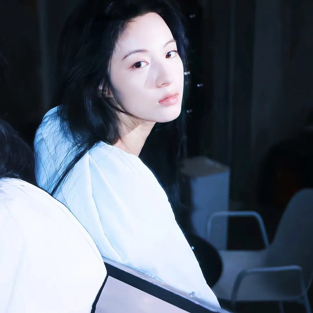 孤苦盲女阿玲